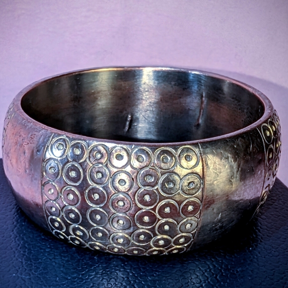 Handmade chunky, thick silver-plate over copper punch-stamped bangle bracelet 8" - Picture 2 of 4